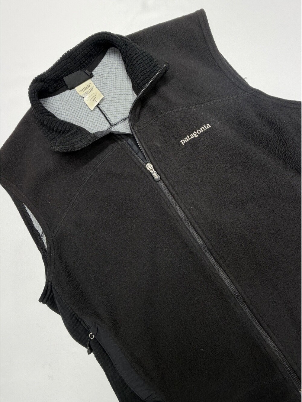 VTG PATAGONIA R2 Polartec Fleece Vest Men's Large Black Full Zip Made in USA